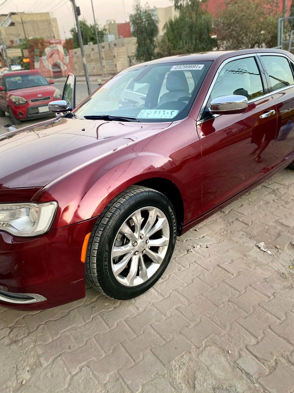 کرایسلەر 300